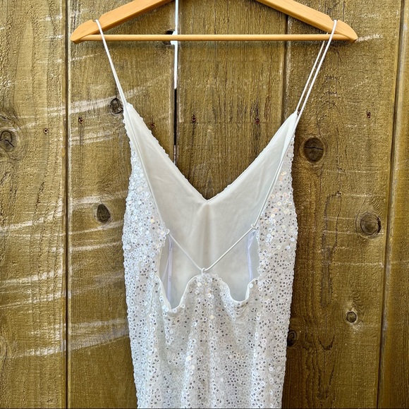 White Backless Sequin Mini Slip Dress 🌿 - Picture 8 of 11